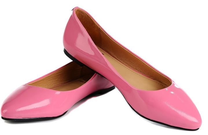This clip art of pink women's dress shoes is free for personal or commercial use as this clip art is in the public domain. Use this clip art freely on your
