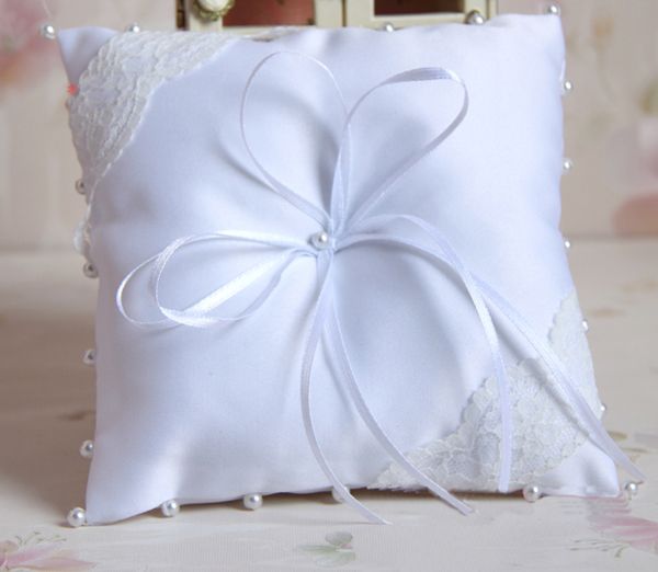 ring pillows weddings