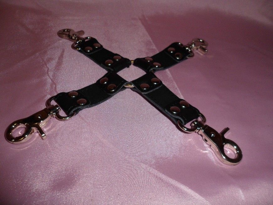 Adult Clip - Ankle bondage her noose secured story wrist Long vibrating dildo