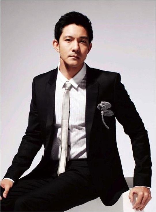 For those of you that find men in suits attractive, why is that? :  r/AskWomen