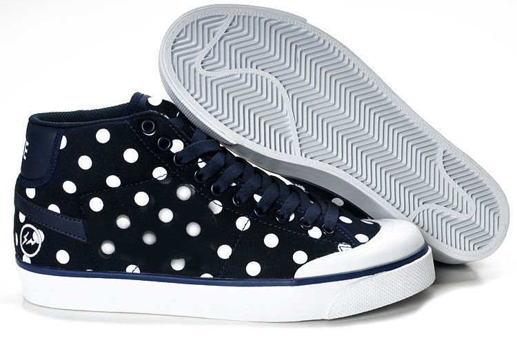 Tony-Hallam-Vintage-Skate-7-570 328