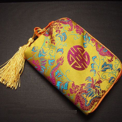 Cotton Filled flower floral Zipper Small Makeup Bag Tassel Silk Brocade Mini Pocket photo Camera Bag Gift Packaging Pouches wholesale, Mix color
Cotton Filled flower floral Zipper Small Makeup Bag Tassel Silk Brocade Mini Pocket photo Camera Bag Gift Packaging Pouches wholesale, Mix color