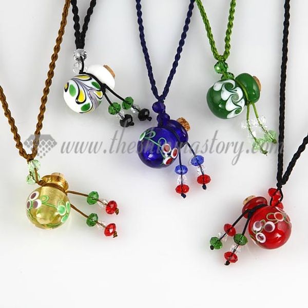 vintage perfume bottle pendant necklace necklace vials for ashes wholesale distributor top quality lampwork glass with flower jewell Mun016
vintage perfume bottle pendant necklace necklace vials for ashes wholesale distributor top quality lampwork glass with flower jewell Mun016