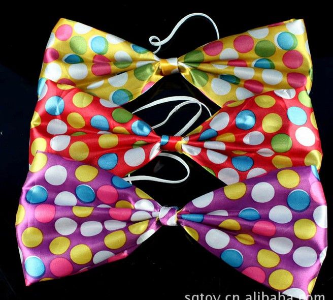 large clown bow tie