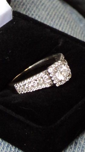 14k WHITE GOLD, ENGAGEMENT RING - SIZE 7