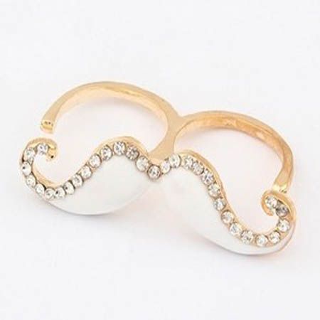Wedding ring finger middle east