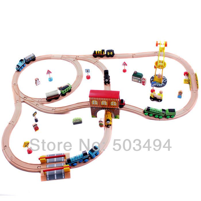 toy train with track online