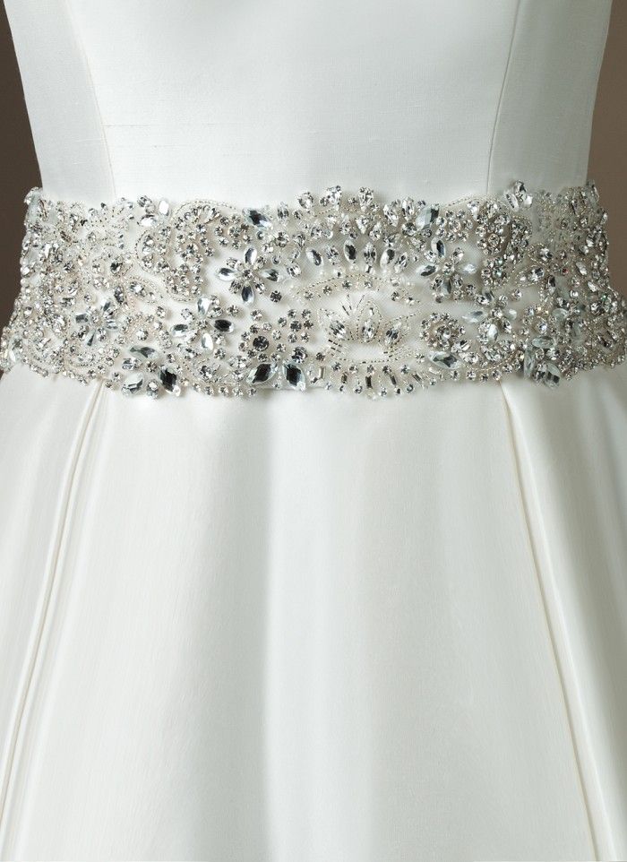 2017 Exquisite Rhinestone Bugle Beads Sash On Waist For Wedding Dresses
