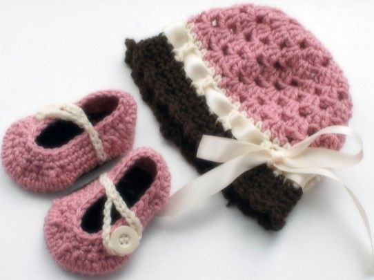 Free shippinghand crochet newborn baby girl shoes hat set for 012M 
