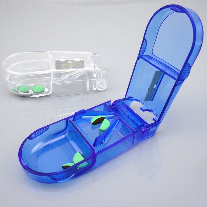 2017 12x Pill / Tablet Cutter/Splitter + Storage, Plastic Pill Cutter
