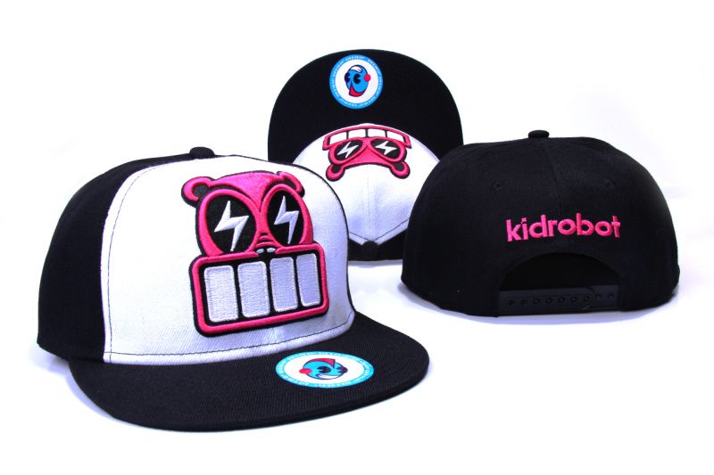 kidrobot-kidrobot-snapback-hats-bay-boy-