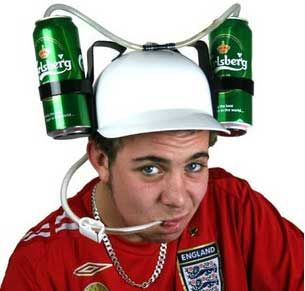 beer-can-holder-helmet-drinking-helmet-drinking.jpg