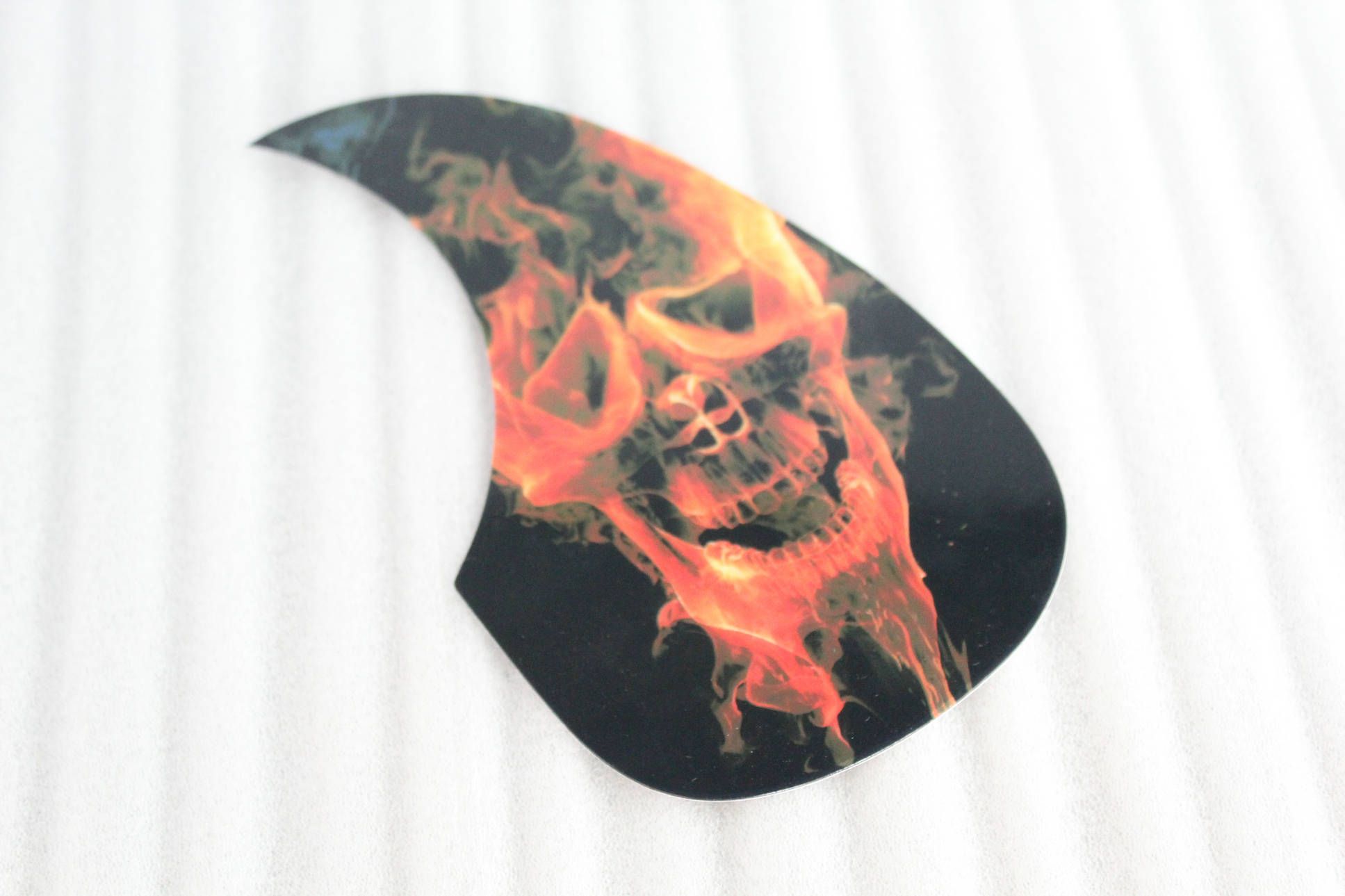 Online Cheap Custom Acoustic Guitar Pickguard Scratch Guard Skull