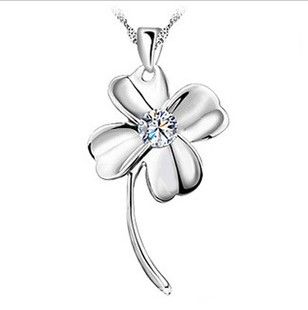 Four Leaf Clover Pendant 925 Sterling Silver Necklace 25*13MM Amethyst Crystal Pendant Necklace Women Jewelry Fashion New
Four Leaf Clover Pendant 925 Sterling Silver Necklace 25*13MM Amethyst Crystal Pendant Necklace Women Jewelry Fashion New