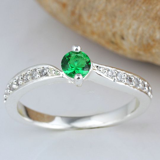 Women Round Green Emerald Promise Band Silver Ring Size 8 Wed J7746