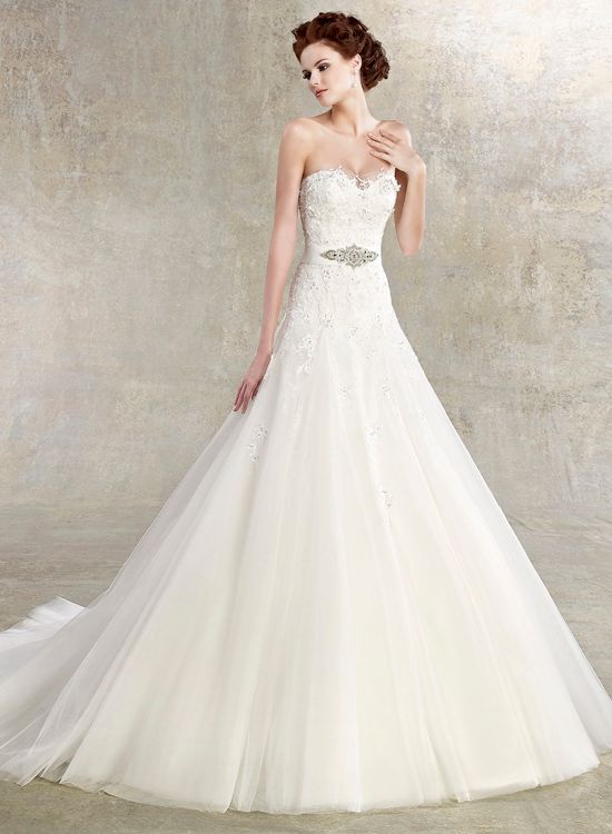 bridal gowns and dreamy