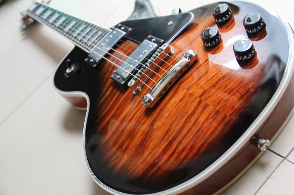 30415 Custom Electric Guitar Ebony Fretboard With Fretside Binding One