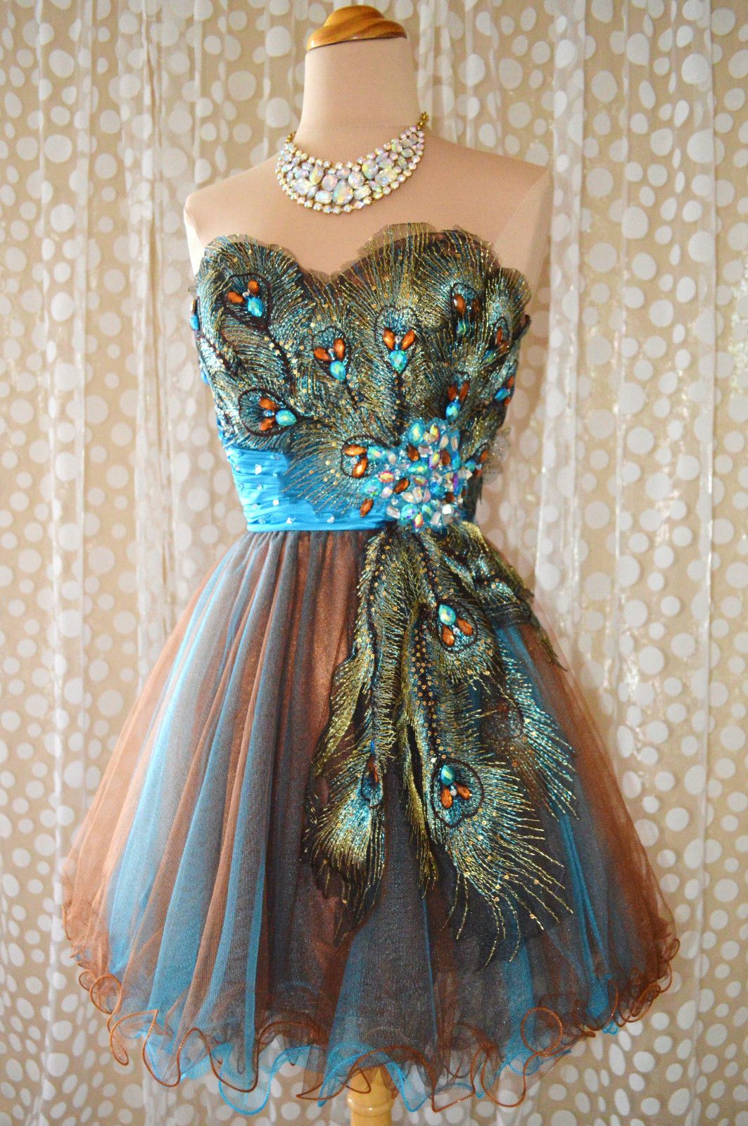 2015 Newest Sexy Wonderful Peacock Sweetheart Ruffle Beads Crystal