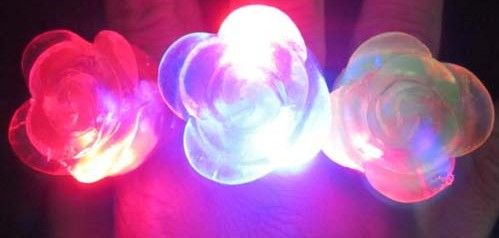 

Free Ship 50pcs Mixed Colors Led Rose Flower Led Light Up Flashing Bubble Elastic Ring Rave Party Blinking Soft Finger Lights Xmas Gift