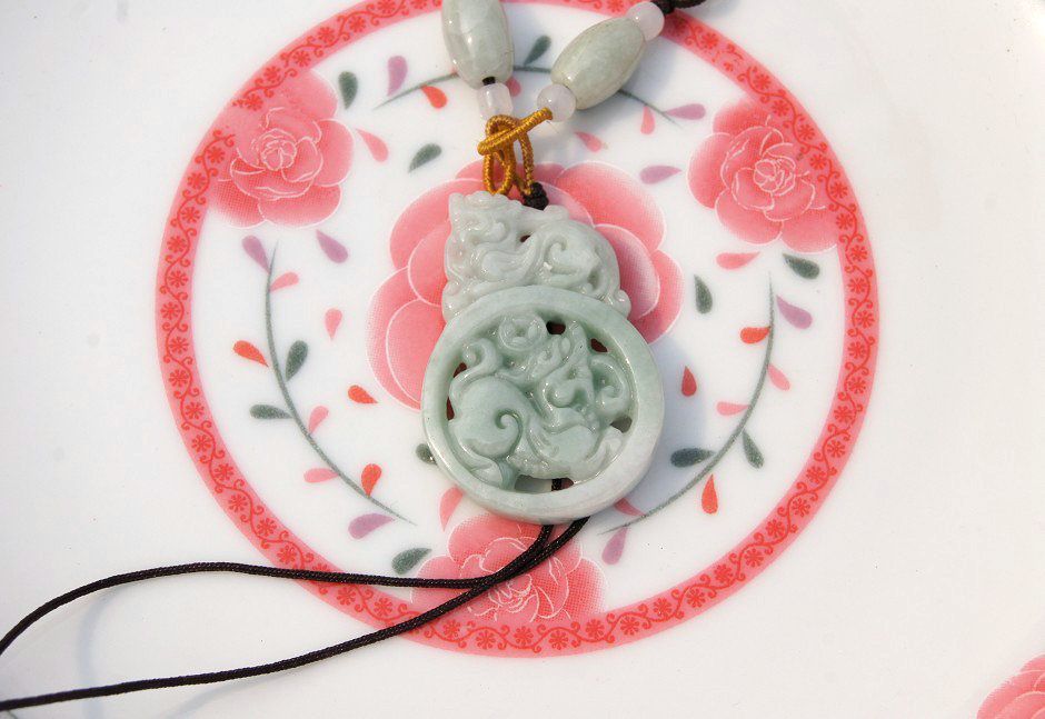 Natural white color of jade, double-sided engraving. The money Pixiu.Pendant. Necklace.
