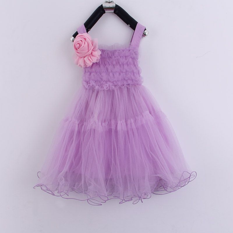 Baby Frocks for EID. If you select the best design of frock, I am sure your baby look gorgeous as show in the pictures above. You can get these new stylish designs in your nearest marketplace.