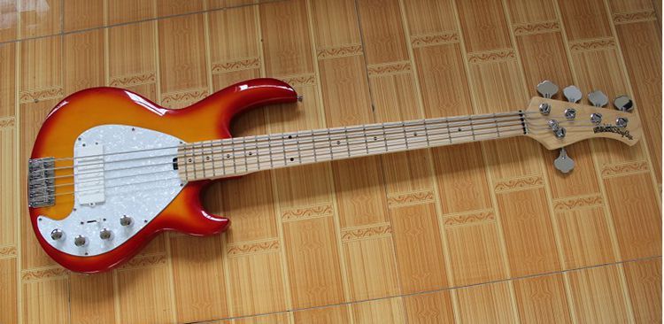 [Obrazek: 5-strings-bass-guitar-active-pickup-musicman.jpg]