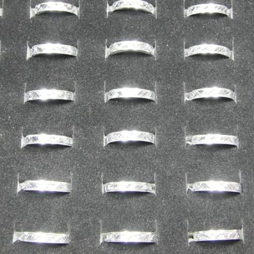 1Lot 100pcs Wholesale jewelry ring lots pretty Cheap women men Ring white coulor aluminum alloy Rings New LR089 free shipping, Silver
1Lot 100pcs Wholesale jewelry ring lots pretty Cheap women men Ring white coulor aluminum alloy Rings New LR089 free shipping, Silver