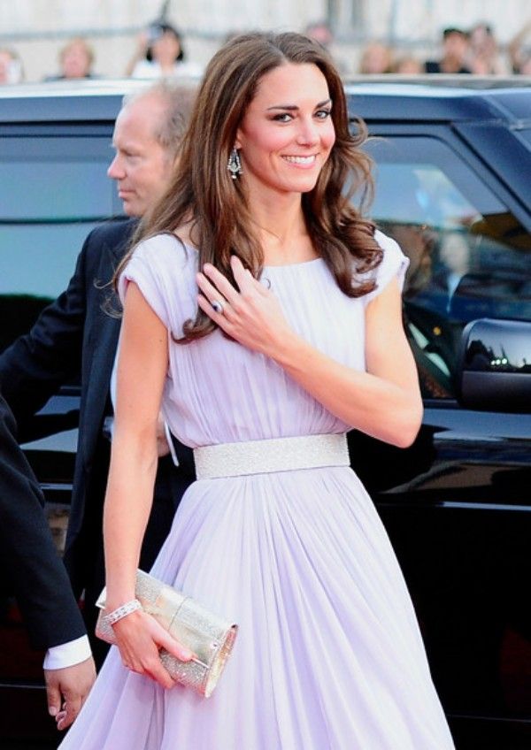 Classic Kate Middleton Red Carpet Dresses Lilac Long Prom Dresses Long Formal Evening Party Gowns with Sash