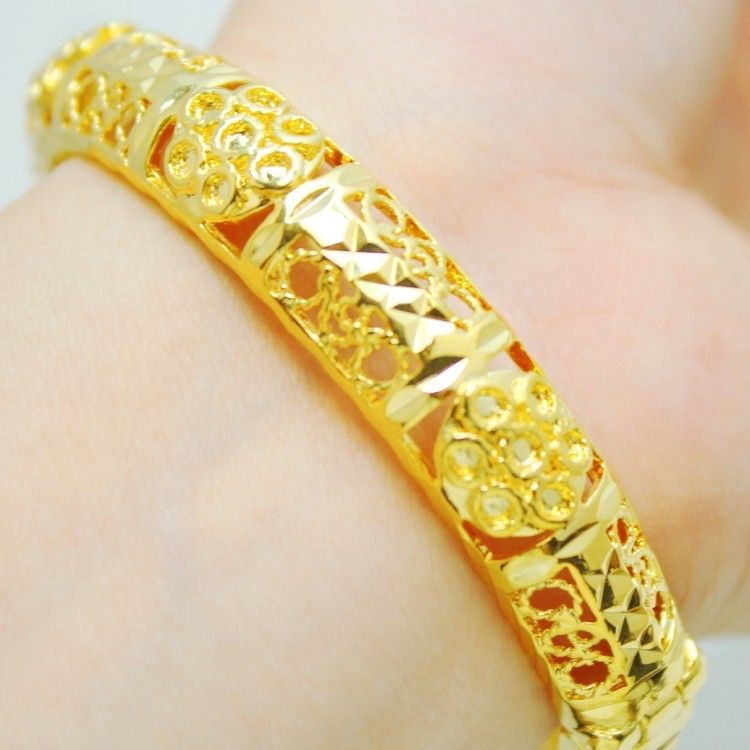 Japanese And Korean Fashion Bracelet 24k Gold Plated Hollow Plum Color