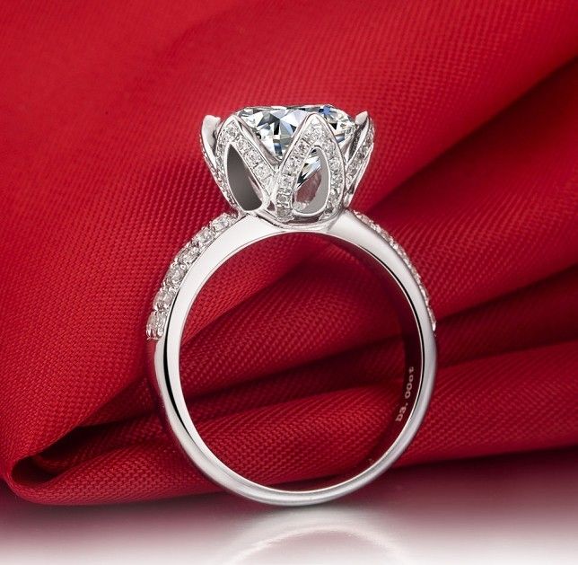 BEAUTIFUL 4Ct Round Cut Synthetic Diamond Wedding Ring for Women Genuine 925 Sterling Silver Ring White Gold Plated Jewelry