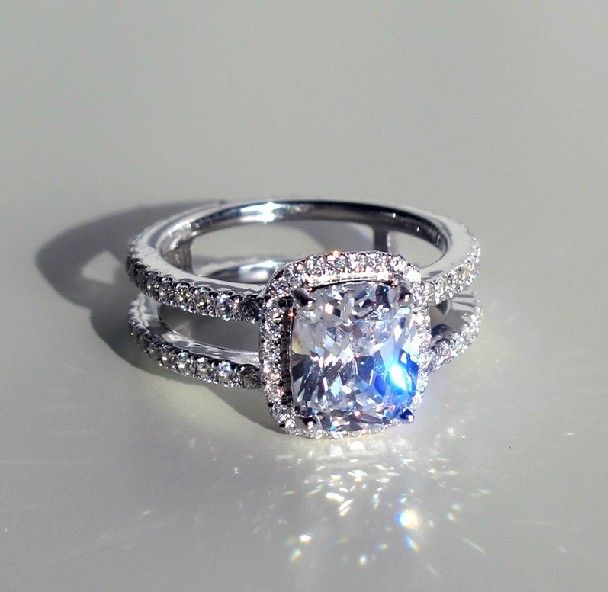 Cushion Shape Halo Style 3Carat Synthetic Diamond Women Marriage Ring Sterling Silver Jewelry Solid 18K White Gold Cover
Cushion Shape Halo Style 3Carat Synthetic Diamond Women Marriage Ring Sterling Silver Jewelry Solid 18K White Gold Cover