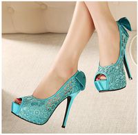 2013-cheap flat sandals for women-women flat slippers for female 2013 fashion women gold rhinestone sandals flat beach slippers Flip Flops