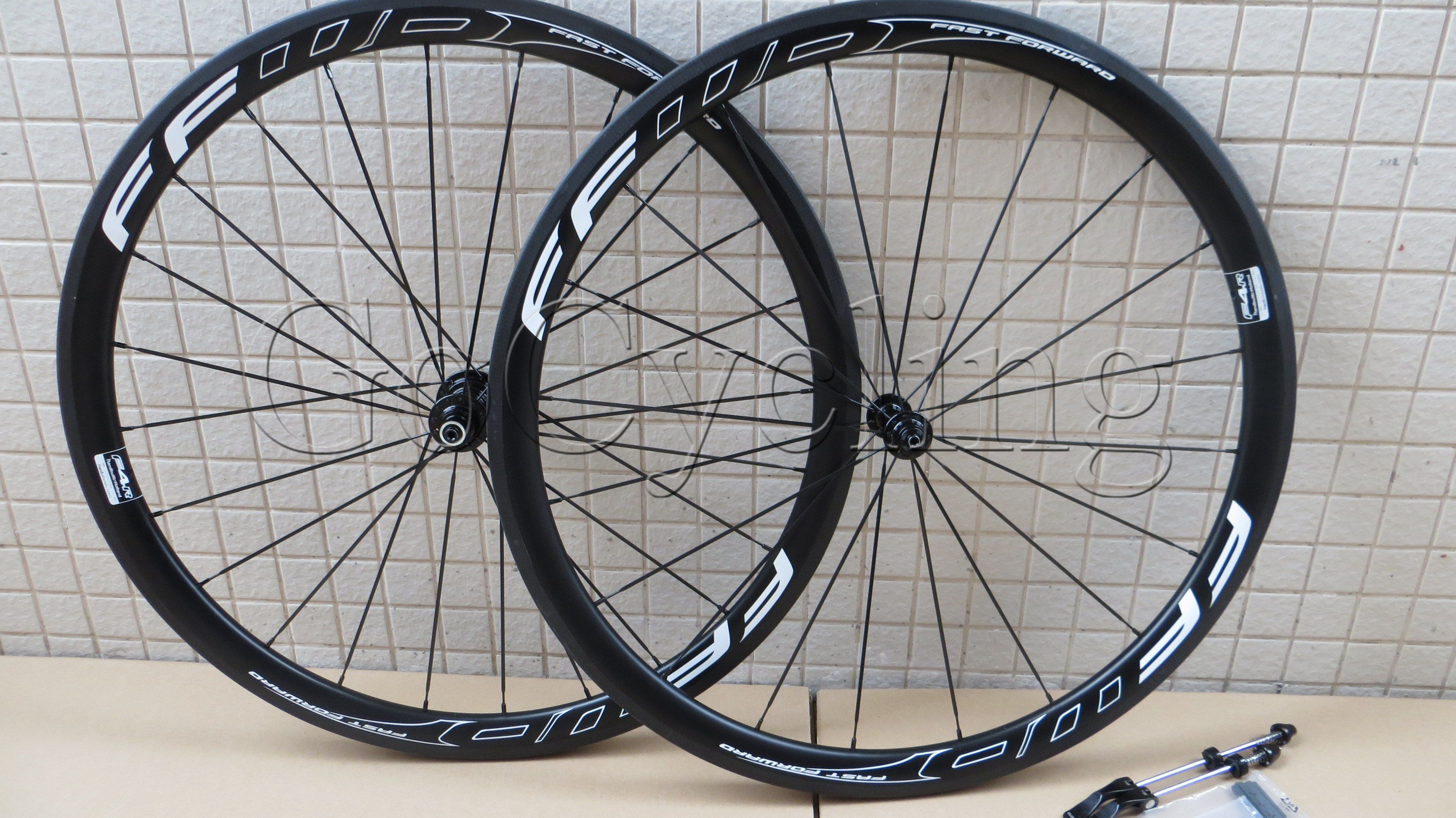 fast forward f4r clincher