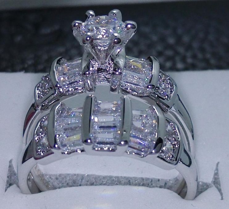 FREE SHIPPING Size 6/7/8/9/10 unique design Fashion jewelry white Topaz 10kt white gold filled Gem Wedding Ring set