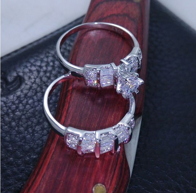 FREE SHIPPING Size 6/7/8/9/10 unique design Fashion jewelry white Topaz 10kt white gold filled Gem Wedding Ring set