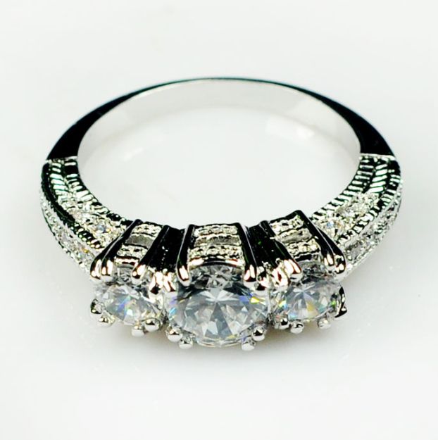 size 6/7/8/9 Free shipping 100% New Brand design fashion jewelry 10kt white gold filled three-stones white topaz Gem women weddiing Ring