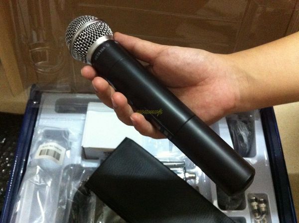 Беспроводной микрофон Музыка беспроводной микрофон с розничной упаковке
Беспроводной микрофон Музыка беспроводной микрофон с розничной упаковке