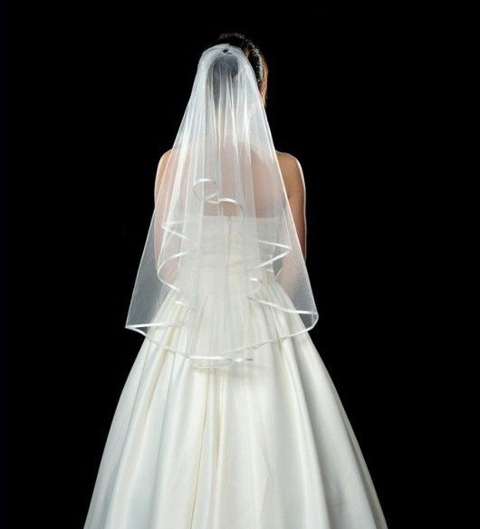 Cheapest Hot Sales Free Shipping Real Image White Ivory Short Wedding Bridal Veil Two Layers Layer Satin Edge Wedding Veils High Quality
