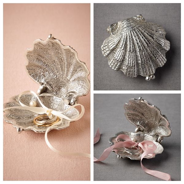 Seashell wedding ring holder