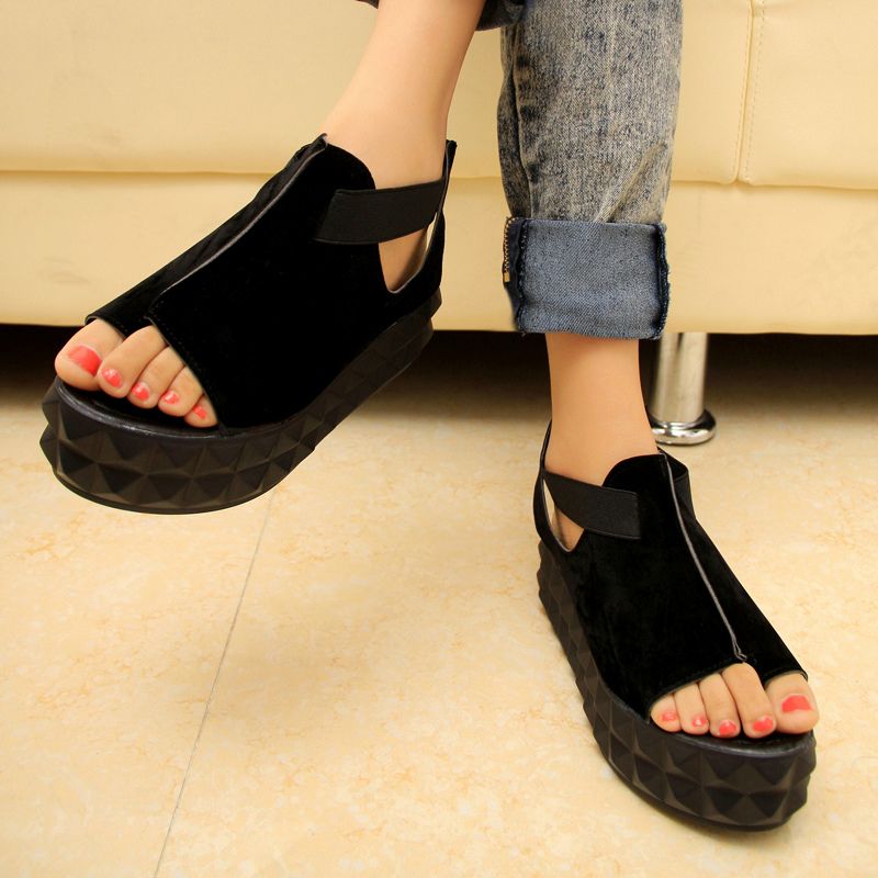Beautiful women shoes online thick heel girls shoes patent PU shoes wholesale