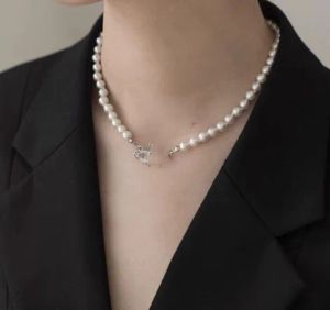 Collier de perle Saturne entièrement enlacée