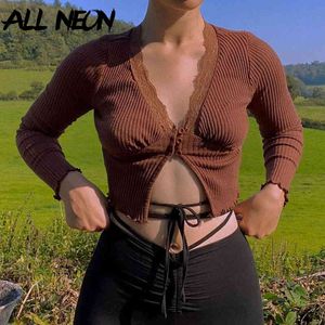 ALLNeon E-girl Sweet Deep V-cou Garniture en dentelle Crop Tops Y2K Fashion Slit Hem Long Sleeve Brown T-shirts Vintage 90s Aesthetics Top Y0508