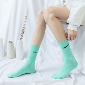 ANFN TECNOLOGÍA ALFABETA ALITO ALGODA DEL ALGODA BASIAL CALZINO BASKINO BASKINO FOOBLO Sports Garter Cameraman Socks 2023