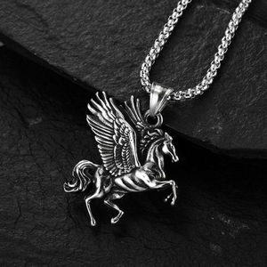 Collier pendentif Pegasus en argent Antique avec chaîne en acier inoxydable titane charme de cheval personnalisé version coréenne Style Hip-hop colliers Vintage en gros