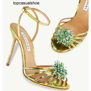 Aquazzura Mujeres 2023S / S Stardust Sandalias de lujo Zapatos con adornos de flores y joyas Tacones altos Vestido flotante Señora Gladiador Sandalias EU35-41Con caja