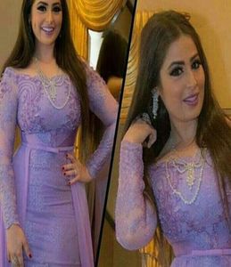 Robes de célébrités arabes Mid East Myriam Fares Sheat Sheat Lavender Robes de soirée de la dentelle épaule Per perlé à manches avec des châssis Swe2637227
