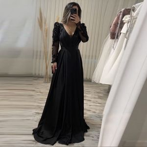 Arabices mangas largas Vestidos de noche formales Apliques de encaje Beaded Sweet Train Satin Prom Fiest Gowns for Women