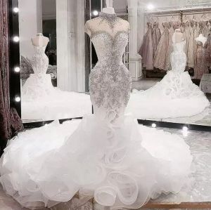Árabe Tallas grandes Aso Ebi Lujosos cristales con cuentas Sirena Vestidos de novia Sheer Cuello alto Organza Volantes Vestido de novia