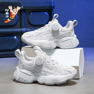 Astro Boy Boys 'Sports 2024 Summer Running Children's Mesh Small White Rotation Rotation Color Couleur Solide Chaussures