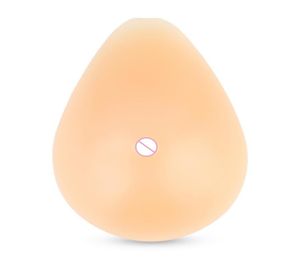 En TriangularTeardrop Shape Silicone Forms Breast Color de la piel 150700GPC para la operación posterior al balance de las mujeres 9398073